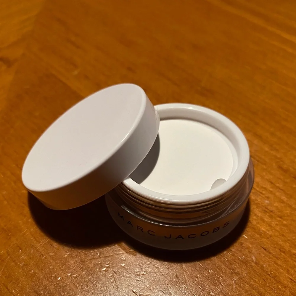 Marc Jacobs Finish Line Perfecting Coconut Setting Powder
